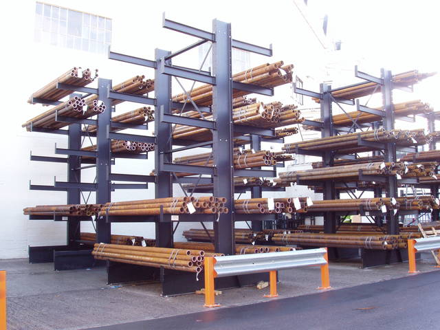 cantilever-racking-metal-tube-storage-2